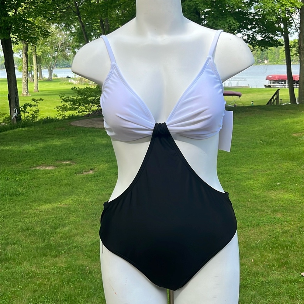 NWT CALI FOR NIA sexy bathing suit L-XL